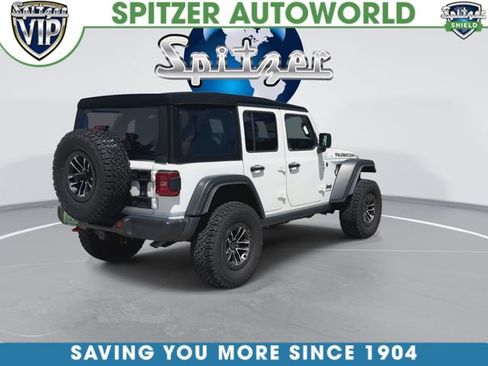 Used 2024 Jeep Wrangler Unlimited Rubicon w/ XTREMEE 35" Tire Package AWD/4WD image 9