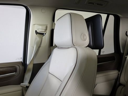 Used 2021 GMC Yukon Denali w/ Denali Premium Package image 43