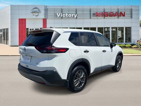 Used 2023 Nissan Rogue S AWD/4WD image 3