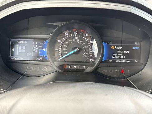 Used 2022 Ford Edge Titanium AWD/4WD image 10