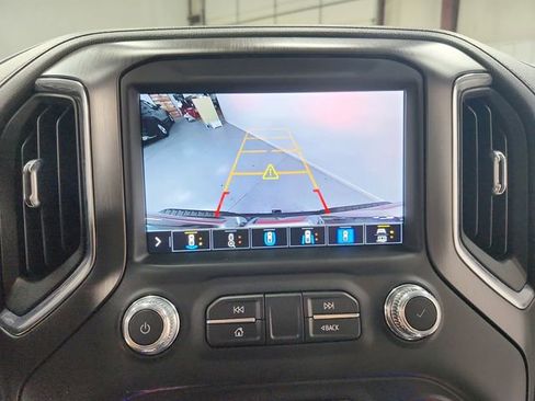 Used 2022 GMC Sierra 2500 AT4 w/ AT4 Preferred Package AWD/4WD image 29