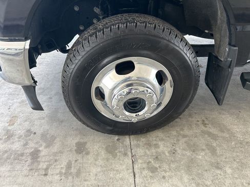 Used 2024 Ford F350 Lariat image 14