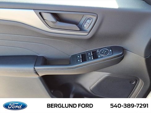 Used 2026 Ford Escape Active image 16