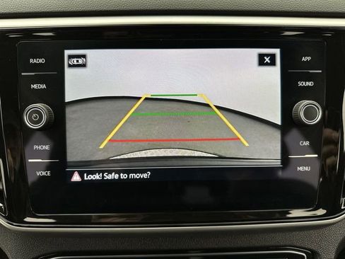 Used 2023 Volkswagen Atlas Cross Sport SE w/ Black Wheel Package image 17