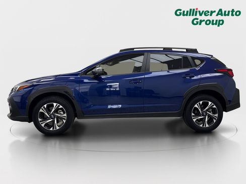 Used 2025 Subaru Crosstrek 2.5i Premium AWD/4WD image 3