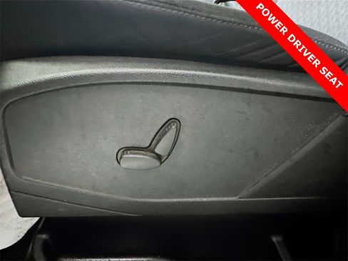 Used 2019 Ford Transit Connect XLT image 30