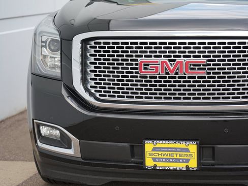 Used 2016 GMC Yukon Denali w/ Open Road Package AWD/4WD image 9