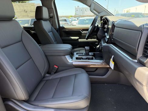 New 2026 Chevrolet Silverado 1500 LT Trail Boss w/ LT Trail Boss Premium Package AWD/4WD image 25