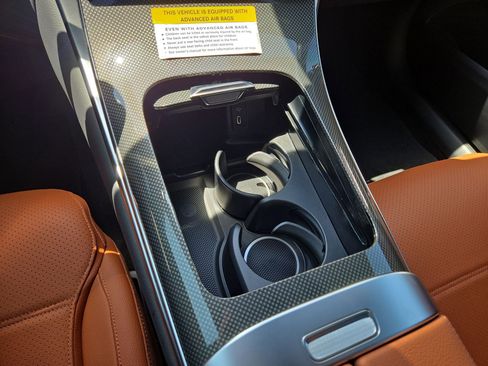 New 2025 Mercedes-Benz GLC 300 image 22