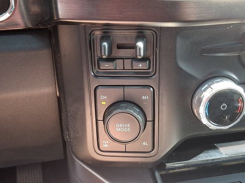 Certified 2023 Ford F250 Lariat w/ Chrome Package AWD/4WD image 23
