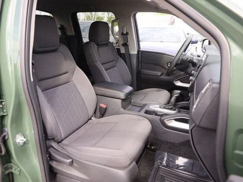 Certified 2025 Nissan Frontier SV w/ SV Convenience Package RWD image 27