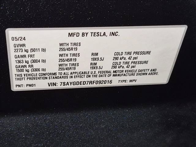 Used 2024 Tesla Model Y Long Range RWD image 17