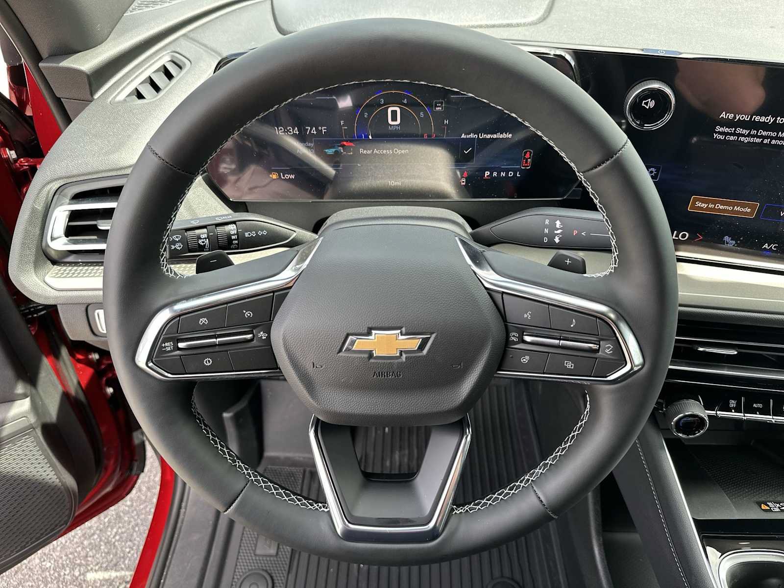 New 2026 Chevrolet Traverse LT w/ LPO, Floor Liner Package FWD image 20