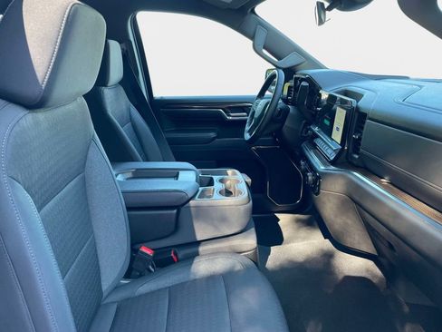 Used 2024 Chevrolet Silverado 1500 LT AWD/4WD image 10