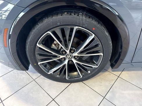 Used 2024 Toyota Prius XLE image 32