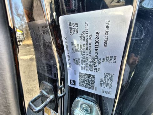 Used 2024 GMC Canyon AT4X AWD/4WD image 35