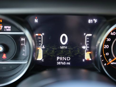 Used 2022 Jeep Wrangler Unlimited Sport image 36