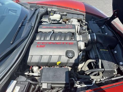Used 2005 Chevrolet Corvette Coupe w/ Preferred Equipment Group RWD image 26