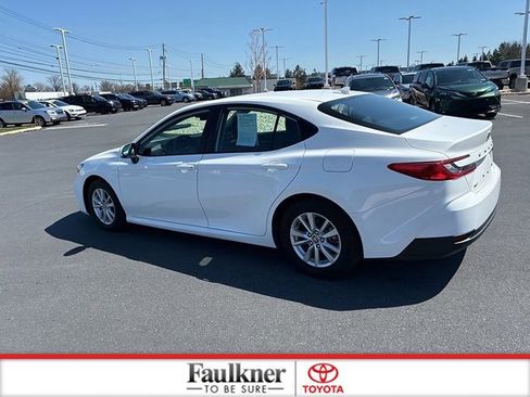 Used 2025 Toyota Camry LE image 13