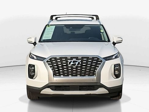 Used 2022 Hyundai Palisade SEL w/ Convenience Package image 2