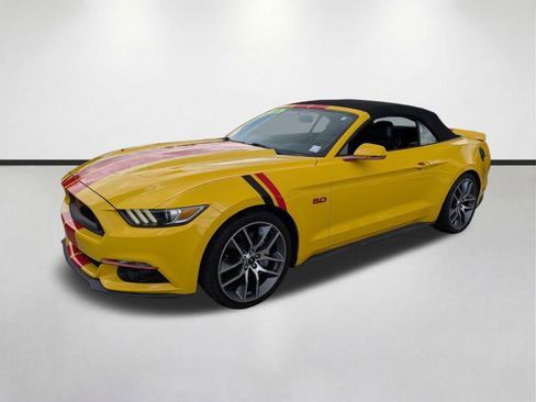 Used 2015 Ford Mustang GT Premium w/ Equipment Group 401A RWD image 8