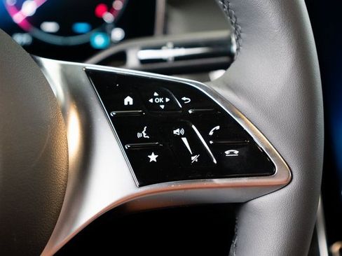 Certified 2025 Mercedes-Benz GLC 300 4MATIC image 30