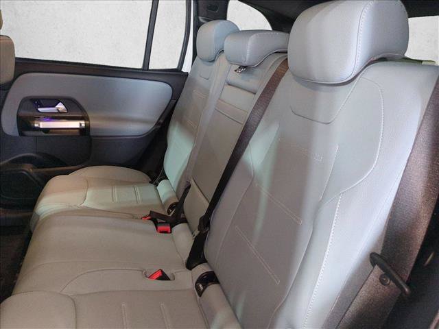 Used 2026 Mercedes-Benz GLB 250 image 17