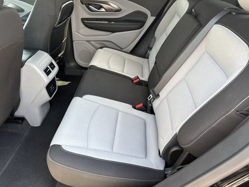 Used 2024 GMC Terrain SLE w/ Driver Convenience Package FWD image 6