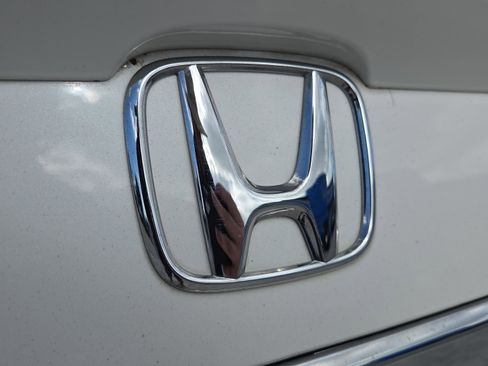 Used 2016 Honda Accord Sport image 40