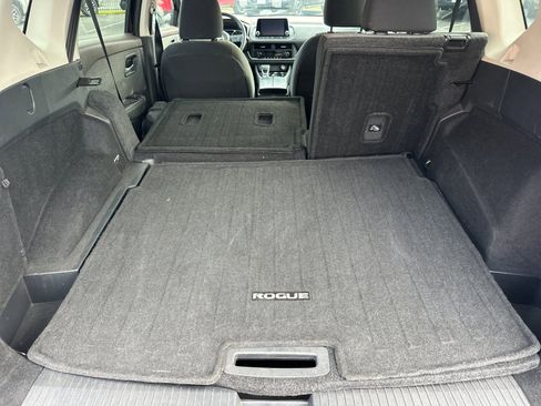 Used 2023 Nissan Rogue SV image 14