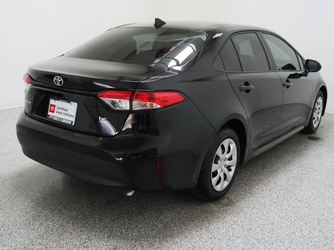 Used 2026 Toyota Corolla LE FWD image 7