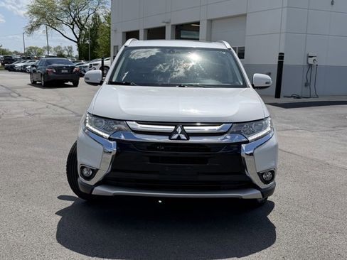 Used 2017 Mitsubishi Outlander SEL FWD image 2
