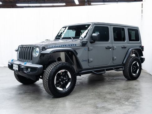 Used 2023 Jeep Wrangler Unlimited Rubicon 4xe AWD/4WD image 3