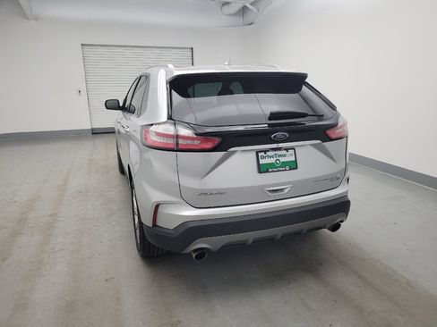 Used 2019 Ford Edge Titanium AWD/4WD image 6