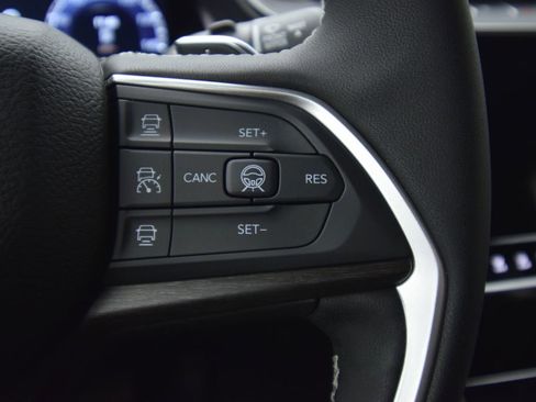 New 2026 Jeep Grand Cherokee L 4WD image 23