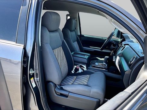 Used 2019 Toyota Tundra SR5 w/ SR5 Upgrade Package RWD image 7