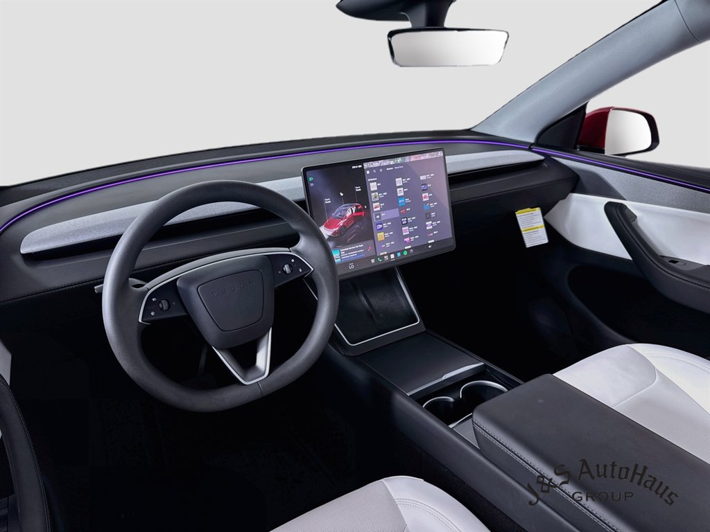 Used 2026 Tesla Model Y 2WD image 30