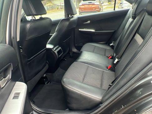 Used 2012 Toyota Camry XLE image 26