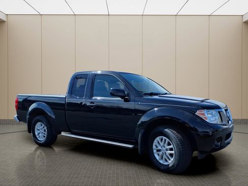 Used 2019 Nissan Frontier SV w/ Value Truck Package image 4