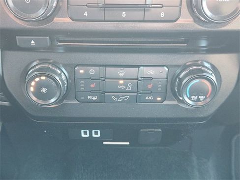 Used 2018 Ford F150 XLT w/ Equipment Group 302A Luxury image 19