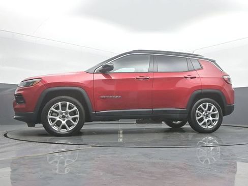 Used 2025 Jeep Compass Limited AWD/4WD image 47