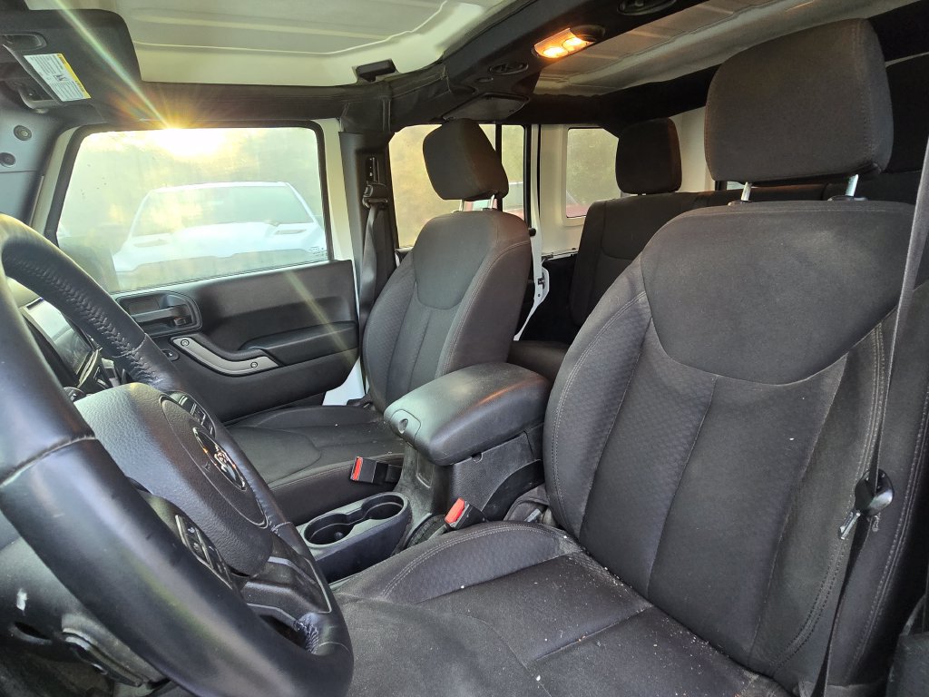 Used 2015 Jeep Wrangler Unlimited Sport w/ Quick Order Package 24S AWD/4WD image 20