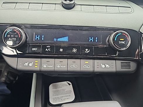 New 2026 Hyundai Elantra Limited image 20