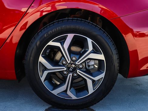 Used 2019 Kia Forte LXS image 10