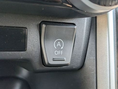 Used 2025 Toyota RAV4 XLE w/ Convenience Package FWD image 17