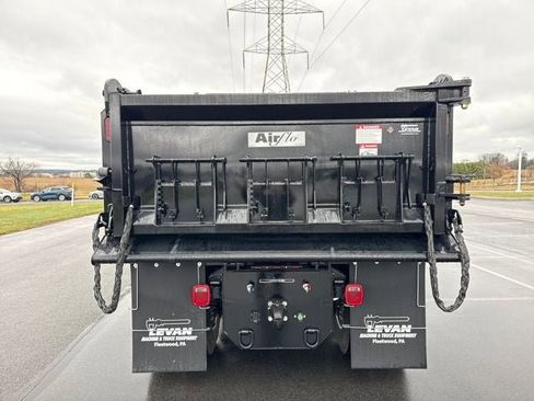 New 2027 Ford F750 2WD Regular Cab Super Duty image 7