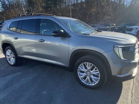 Used 2024 GMC Acadia Elevation image 3