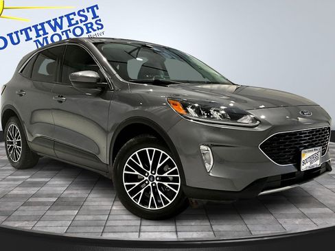 Used 2022 Ford Escape SEL image 3