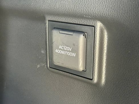 Used 2025 Lexus GX 550 AWD/4WD image 16