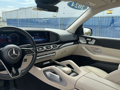 Certified 2024 Mercedes-Benz GLS 450 4MATIC image 52